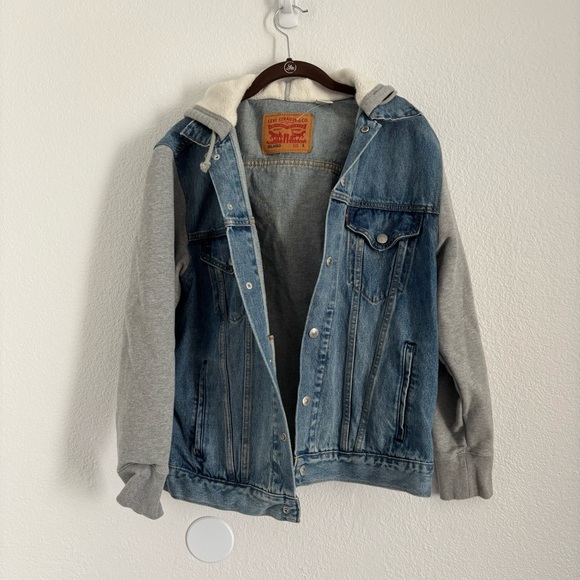 Levi's Other - Levi's Men's Size Small Relaxed Blue Hybrid Hoodie Denim Trucker Jacket Unisex